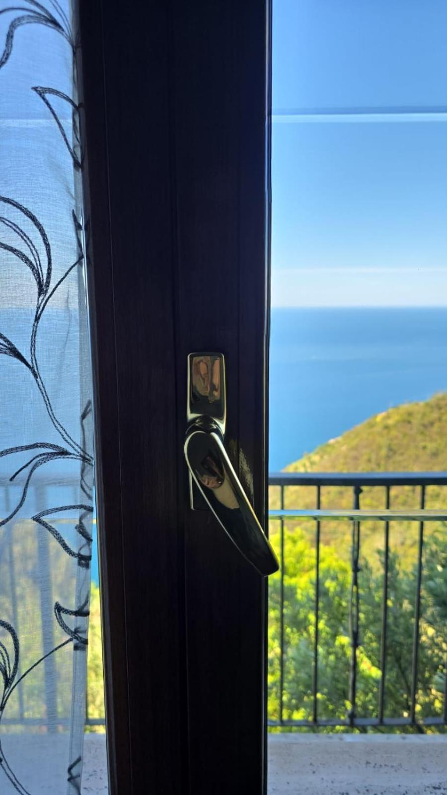 Sunset - Homy 5 Terre Retreat Apartment Biassa